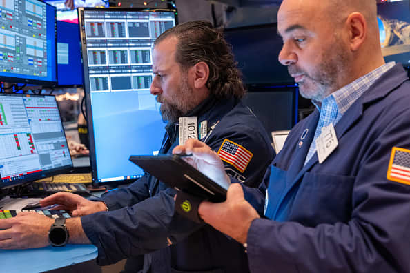 After strong jobs data, the 10-year Treasury yield is nearing 4% once more.