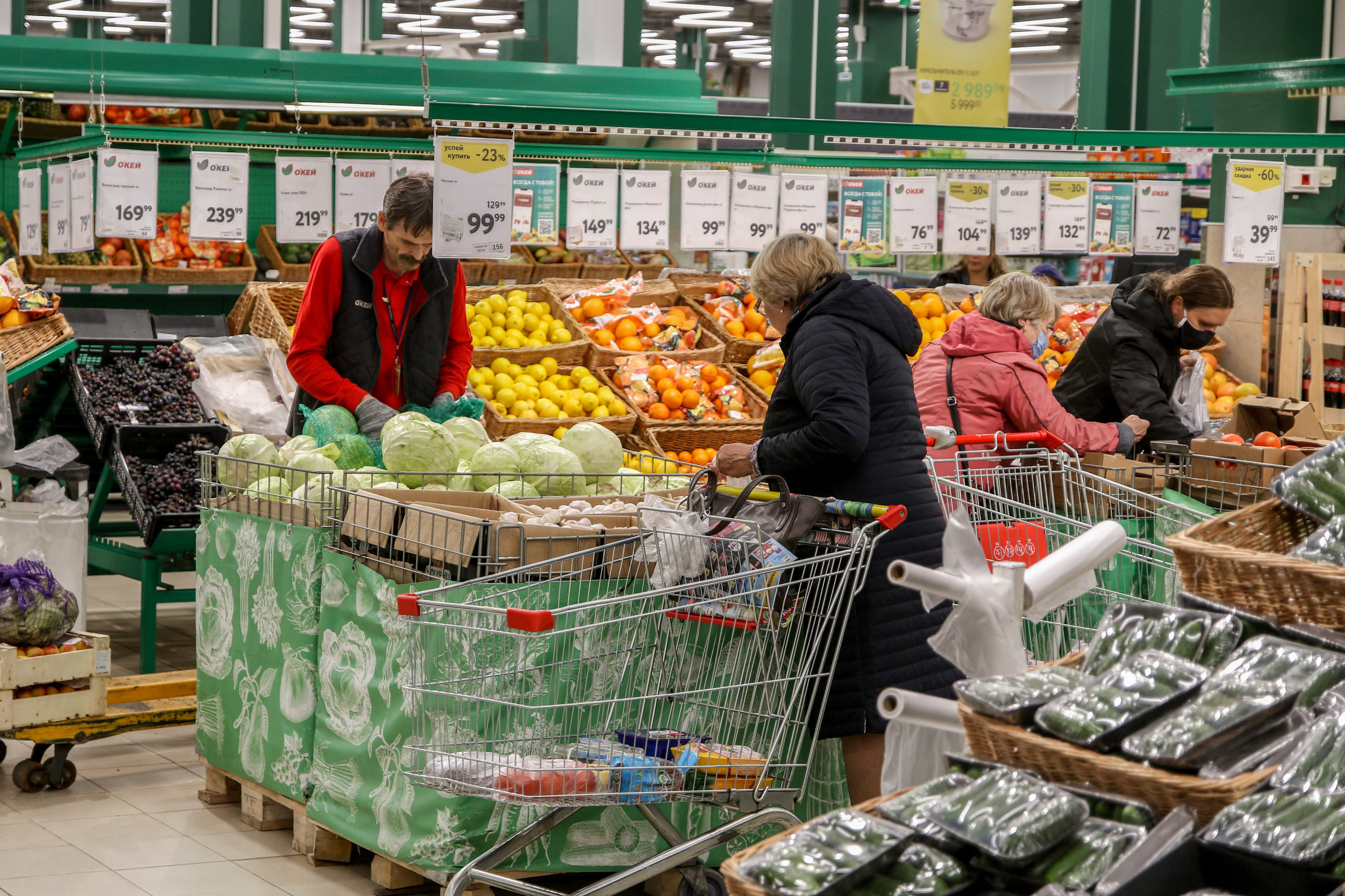 The cost of Russian food is increasing, yet nobody is accusing Putin or the conflict of the rise.