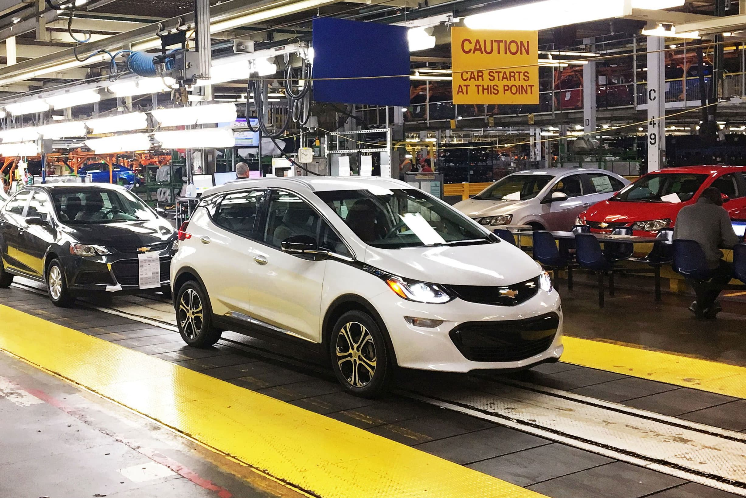 The electric vehicle market is set for a significant shift with the arrival of a $25,000 model, promising to change the way car buyers choose their vehicles.