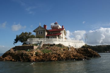 If you're interested in becoming a lighthouse keeper in San Francisco Bay, discover the qualifications and application process.