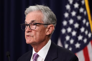 Trump-Harris presidential race not significantly affected by Powell's rate cut announcement.