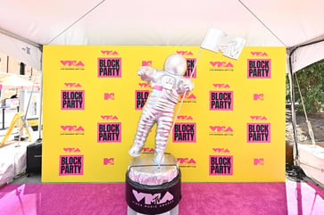 The 2024 VMAs will feature live shopping collaborations between retailers and media companies.