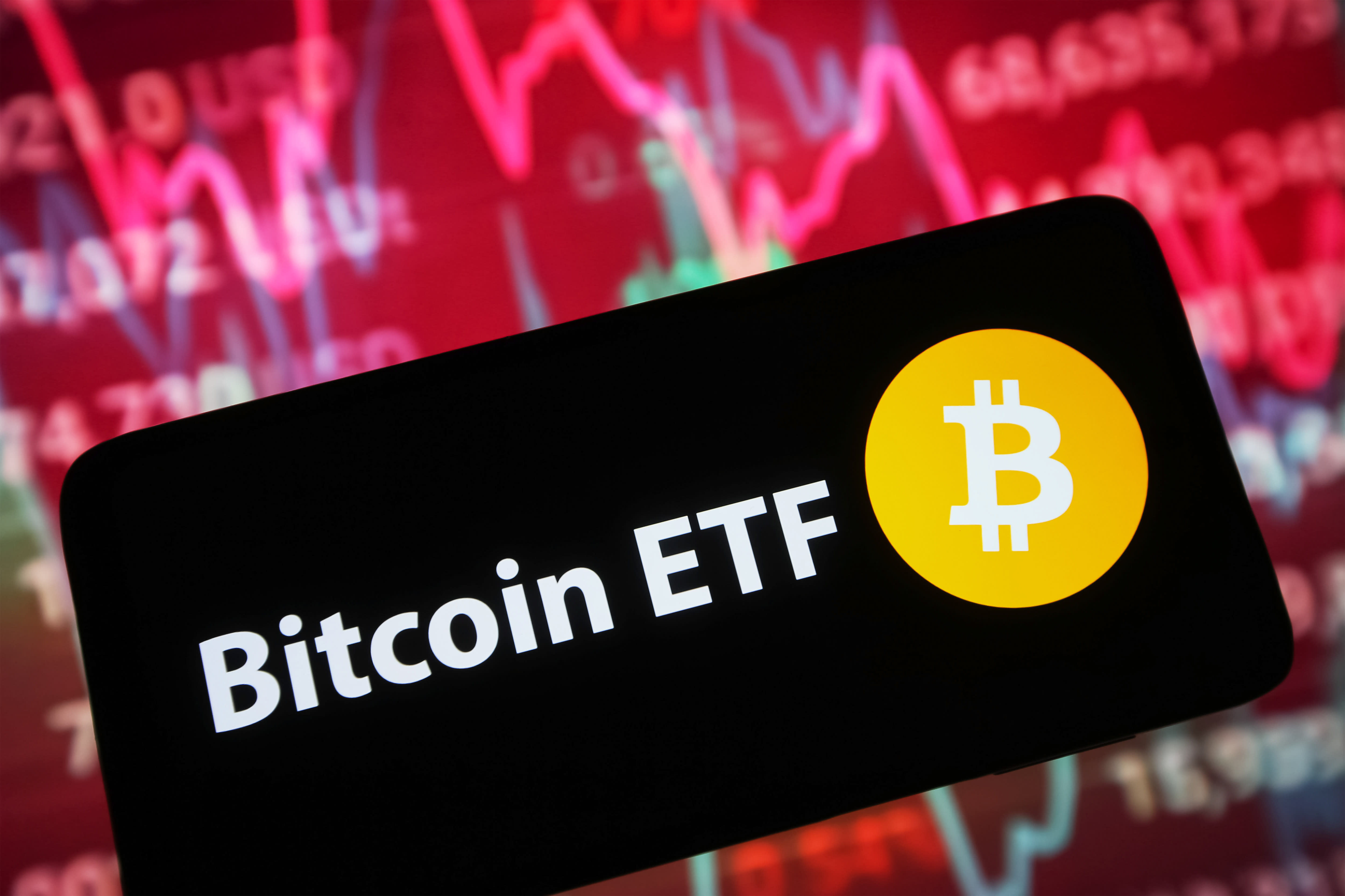 After a $370 billion market sell-off, crypto ETFs undergo their first significant test.