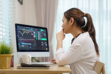 Over 50% of young investors express regret from the previous year.