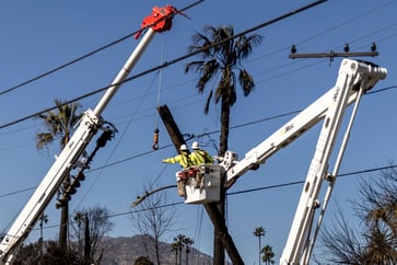 Eaton blaze causes shares to tumble as wildfires rage on, despite Edison's claim of no electrical anomalies found before the fire.