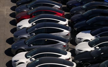 Discounted leases could result in financial losses for automakers.