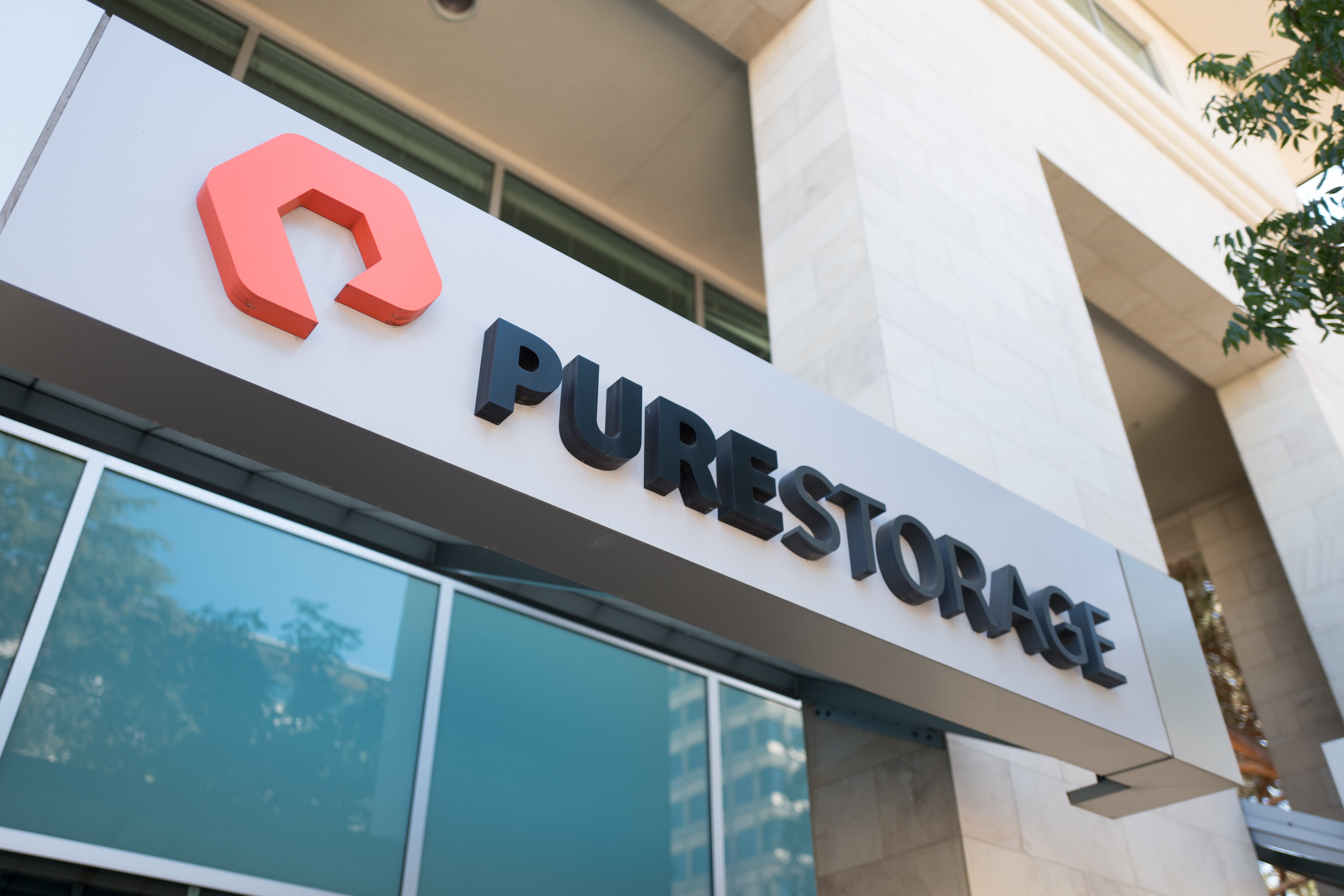 Pure Storage's stock price surges 23% after announcing a major contract with a large tech corporation.