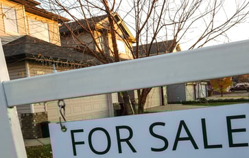 National Association of Realtors CEO resigns earlier than anticipated following federal lawsuit defeat.