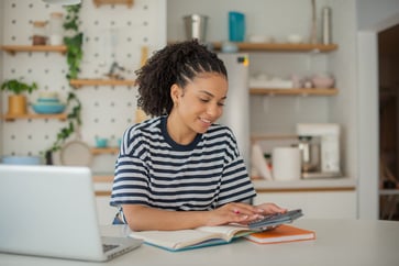 A financial therapist suggests using this 6-word phrase to reduce stress and improve confidence with money.