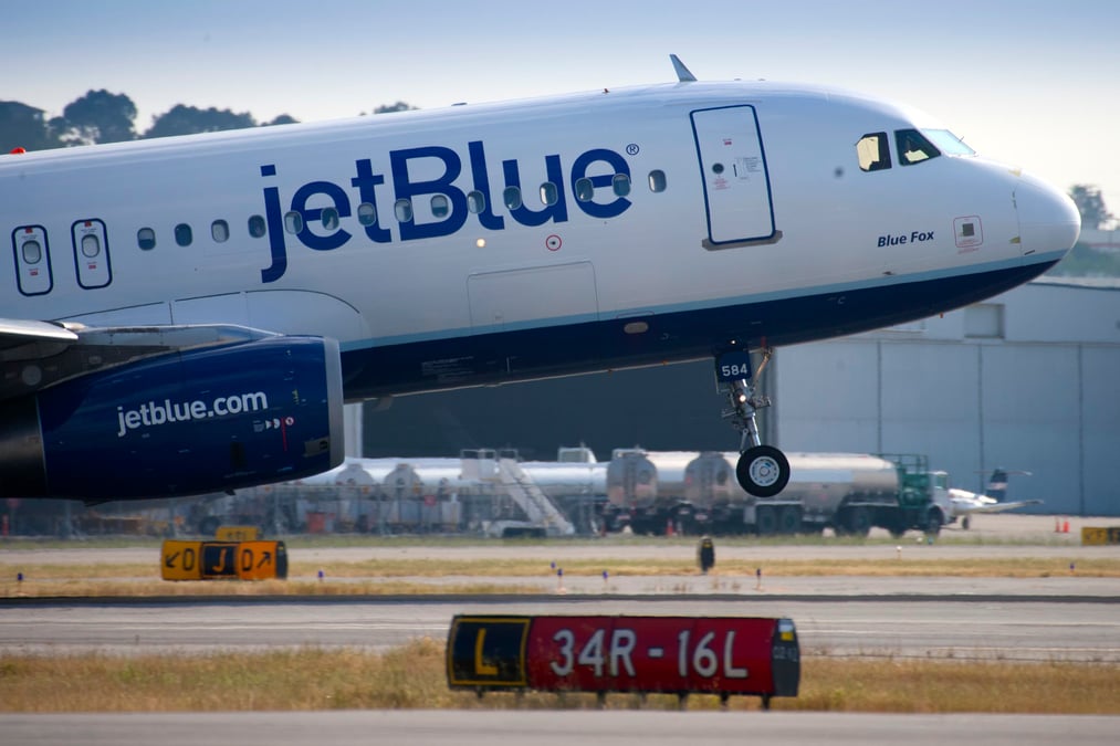 JetBlue is introducing airport lounges - here's how you can gain access.