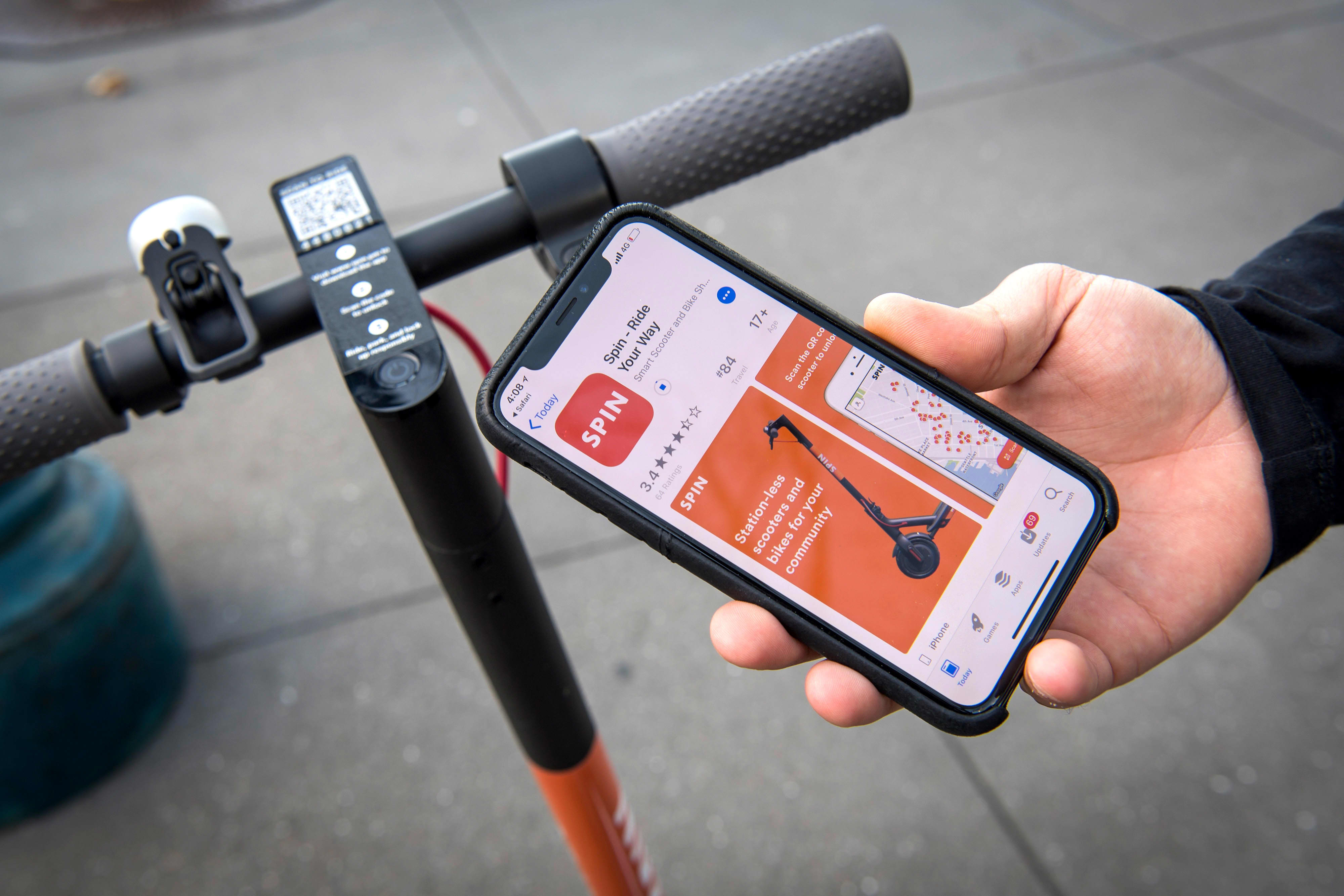 Ford divests its e-scooter business to a SoftBank-backed European competitor.