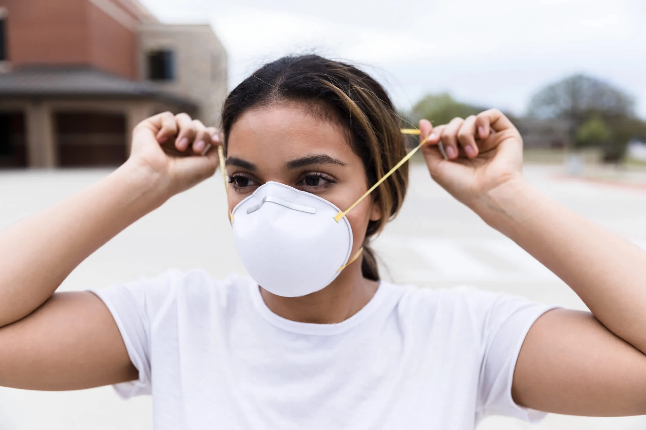 Pharmacies and retailers are now providing free N95 masks—here's a list of locations.