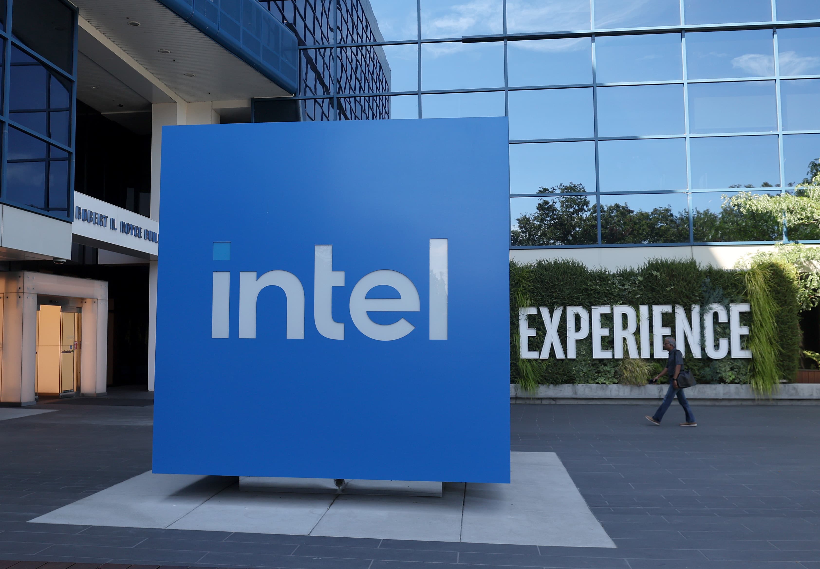 Intel has enlisted Morgan Stanley and other advisors to mount a defense against activist investors.