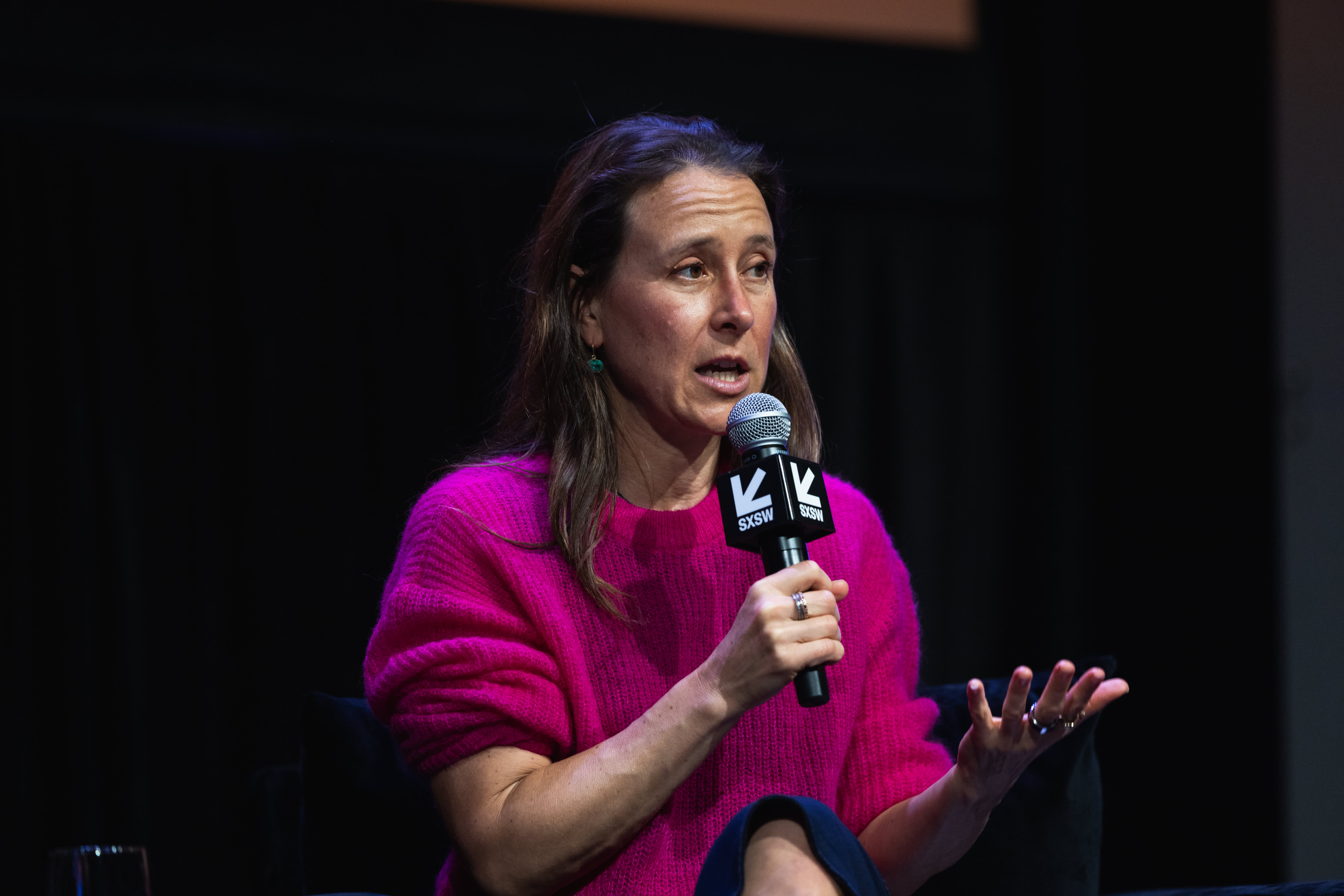 23andMe CEO Anne Wojcicki expresses surprise and disappointment over board resignations, as detailed in the memo.