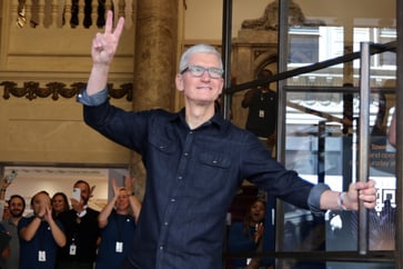 Despite a potential decline in iPhone sales, Apple's earnings can still increase.