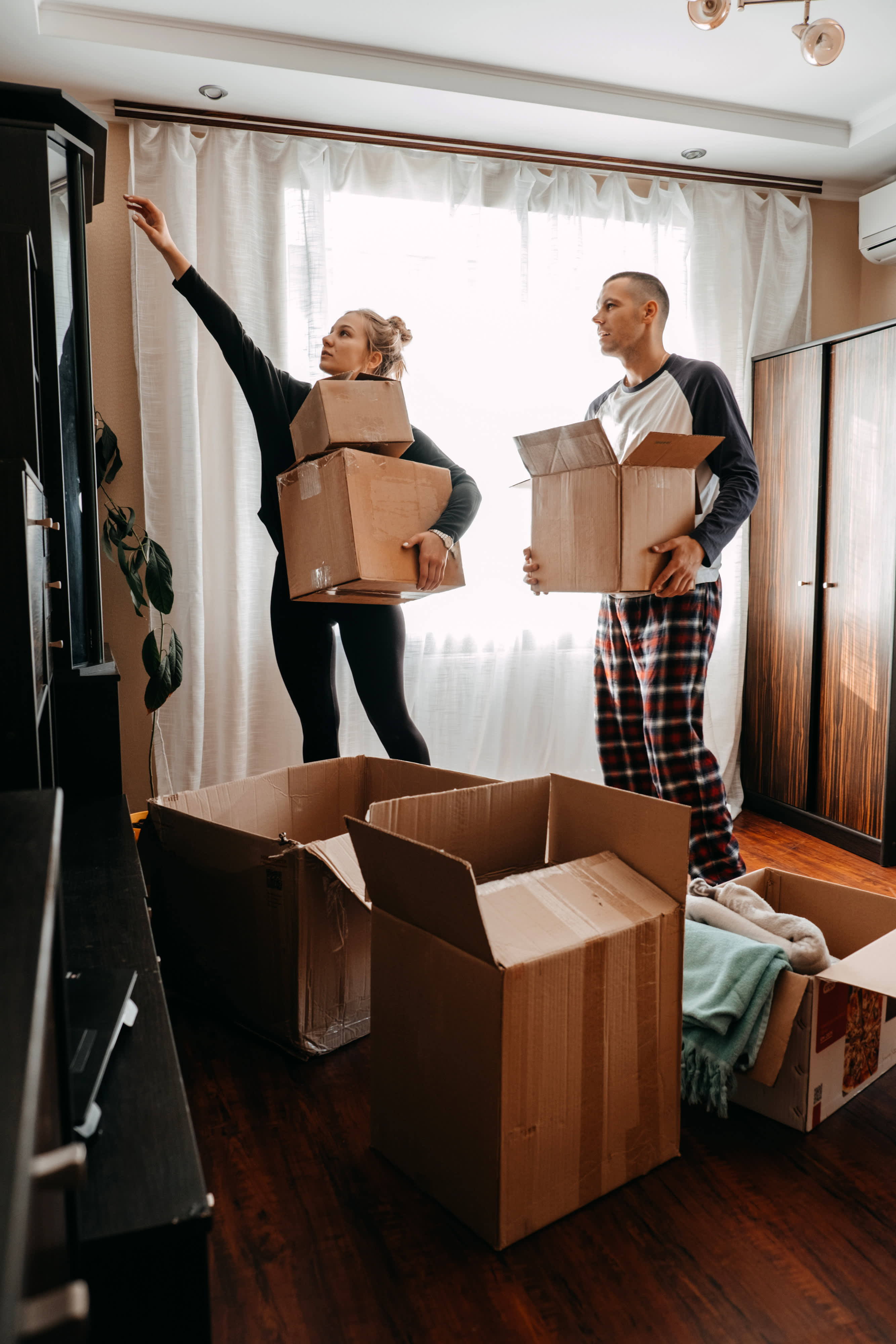 Unexpected repair costs are a common issue for homebuyers, with 77% facing them in the first year of ownership, according to a survey. Here are some tips to help you prepare for and avoid surprise expenses.
