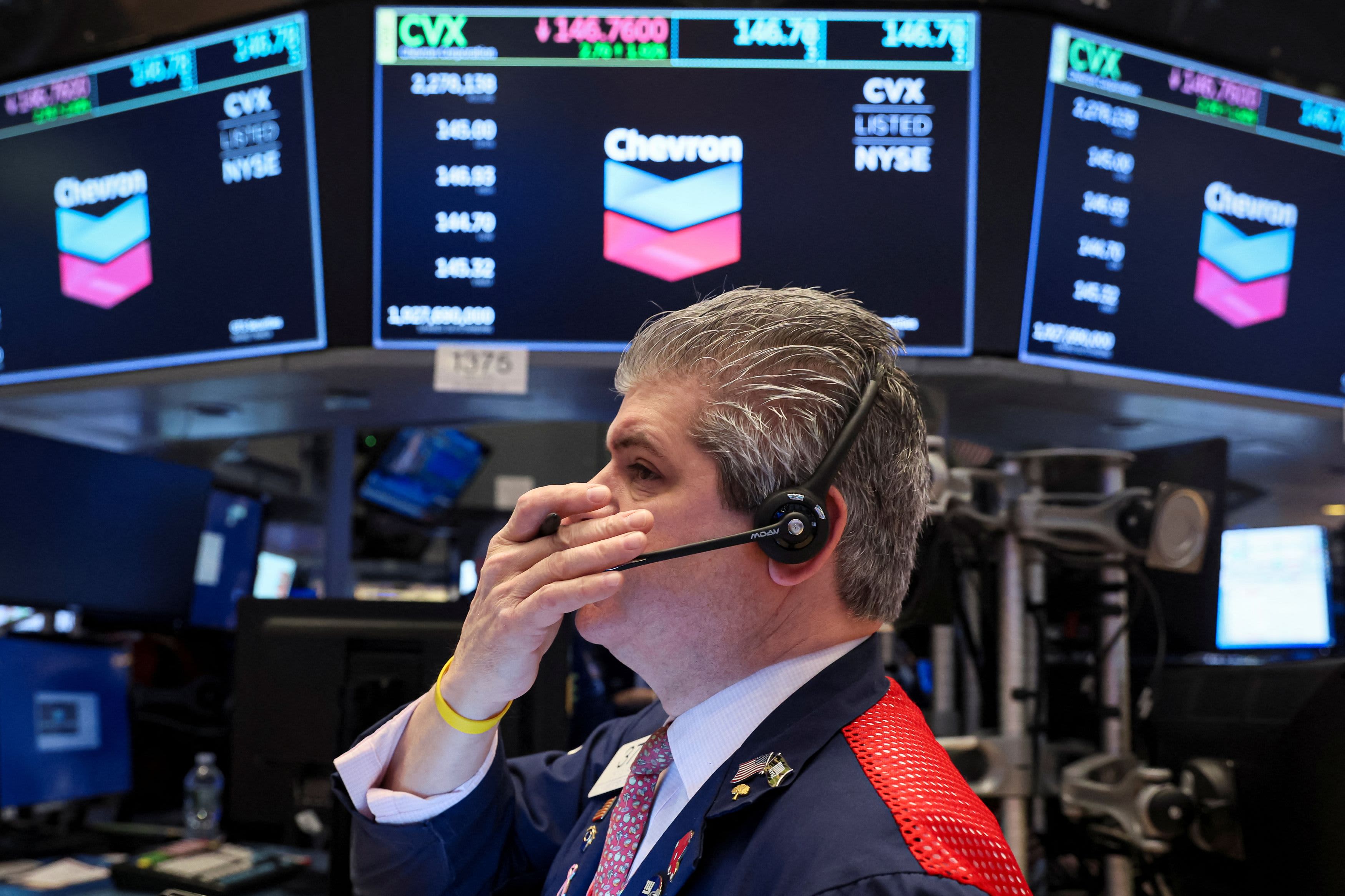 Despite Russia's war on Ukraine, OPEC maintains steady output, causing oil prices to reach their highest level since 2011.