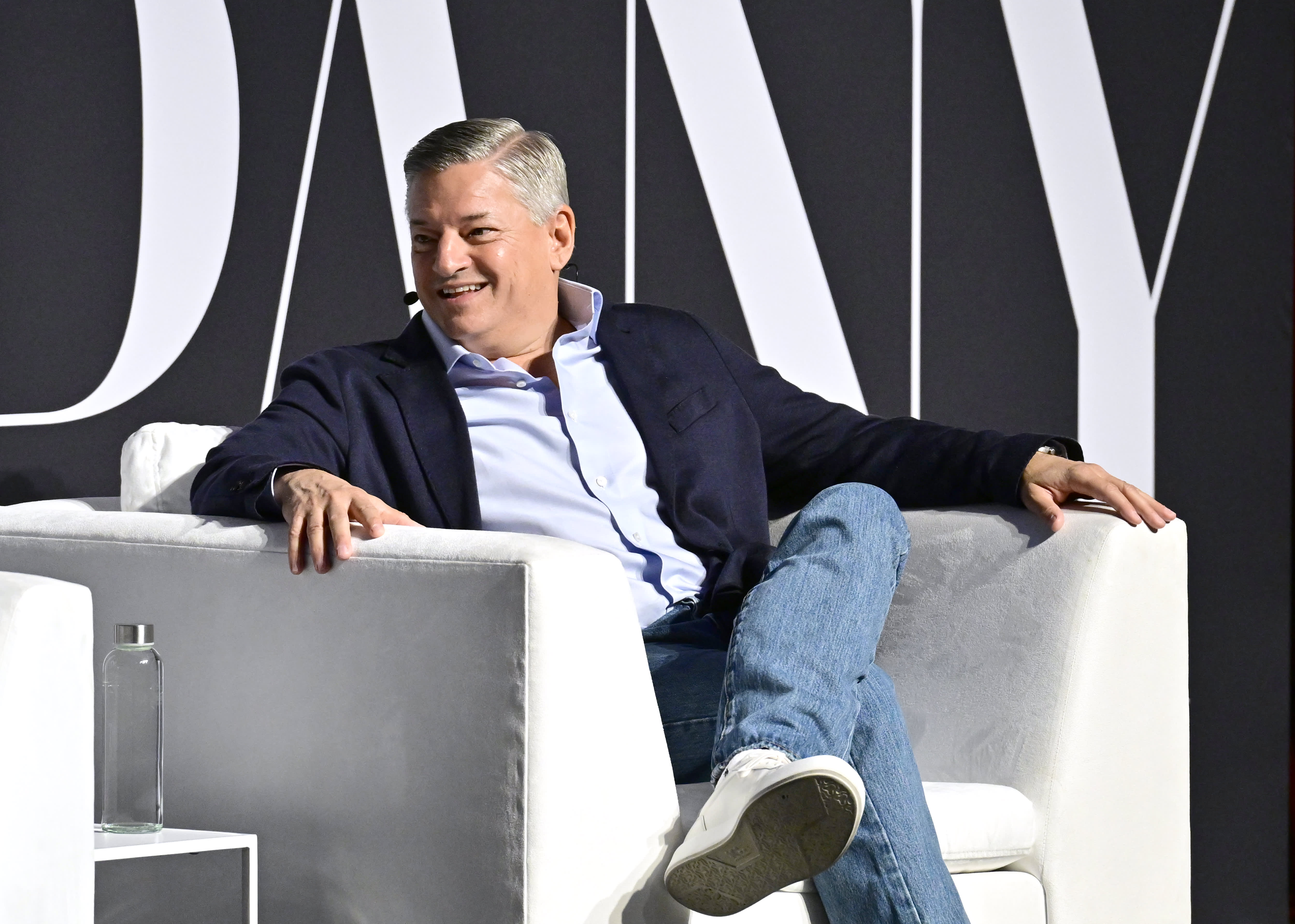 Netflix co-CEO reveals his 1-word productivity strategy: "Focus," says expert.