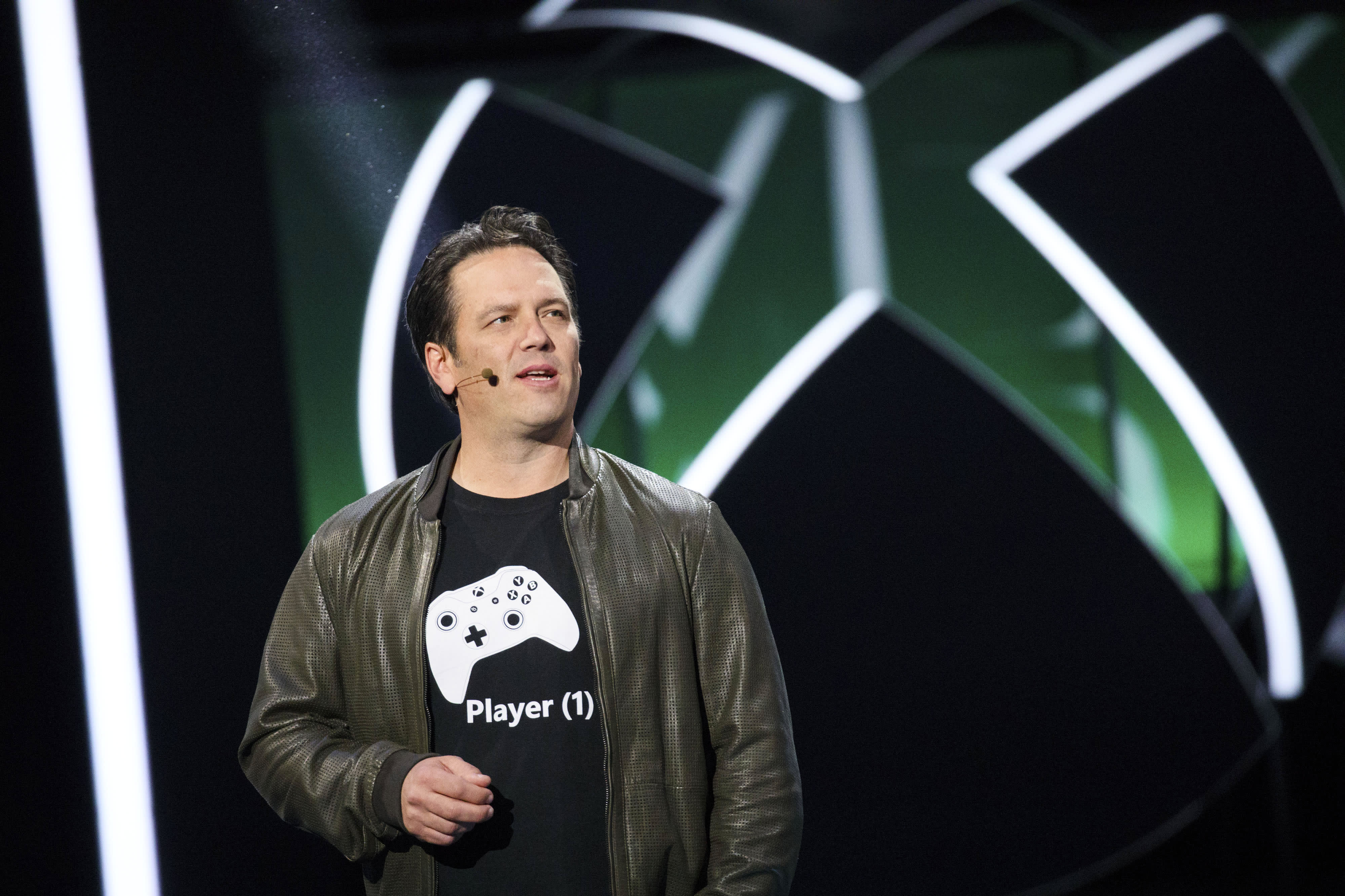 Phil Spencer, Microsoft's top executive, has announced that the company will cut 650 jobs at its Xbox gaming unit.