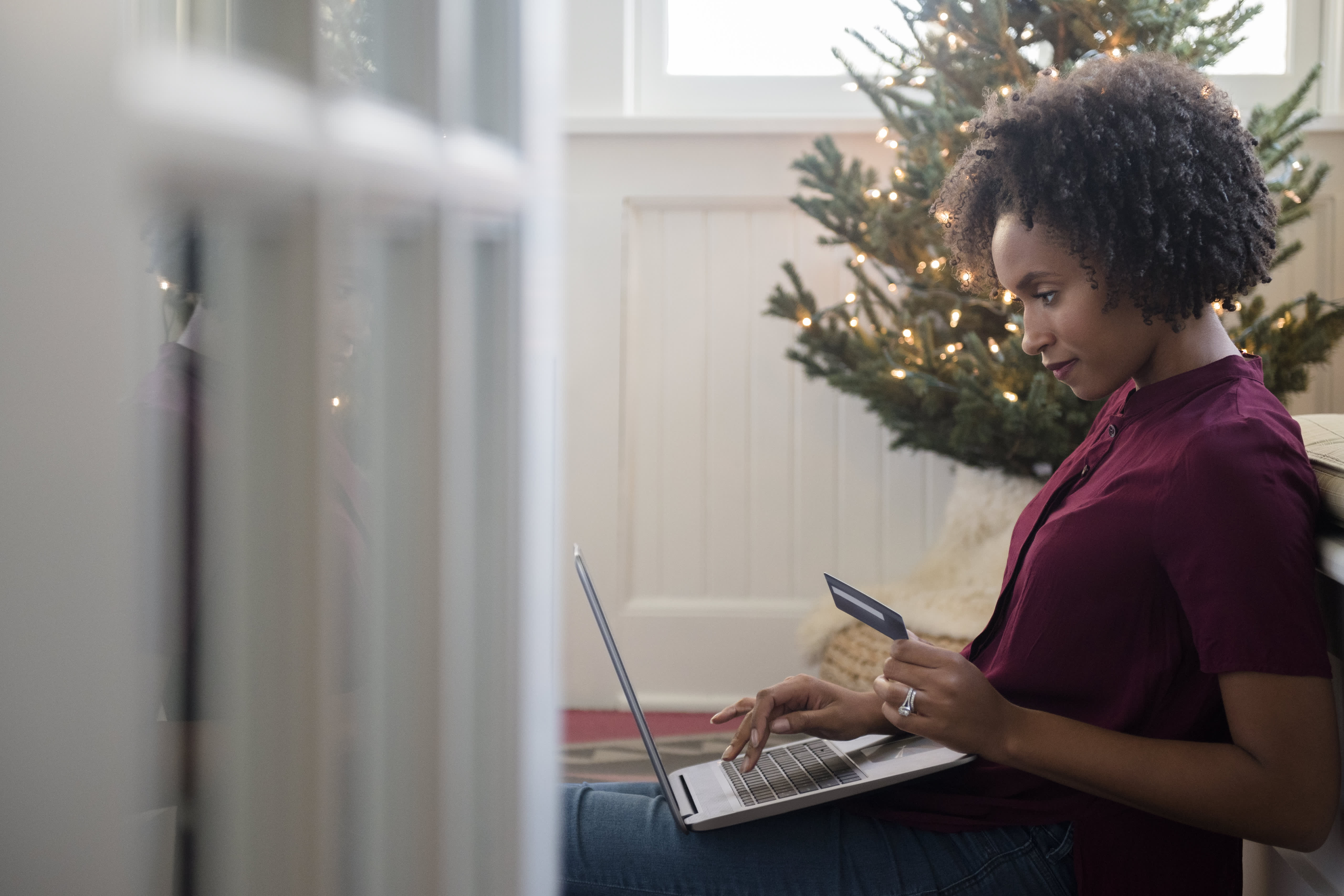 Heading into the holiday season, here's what consumers need to know about managing credit card debt.