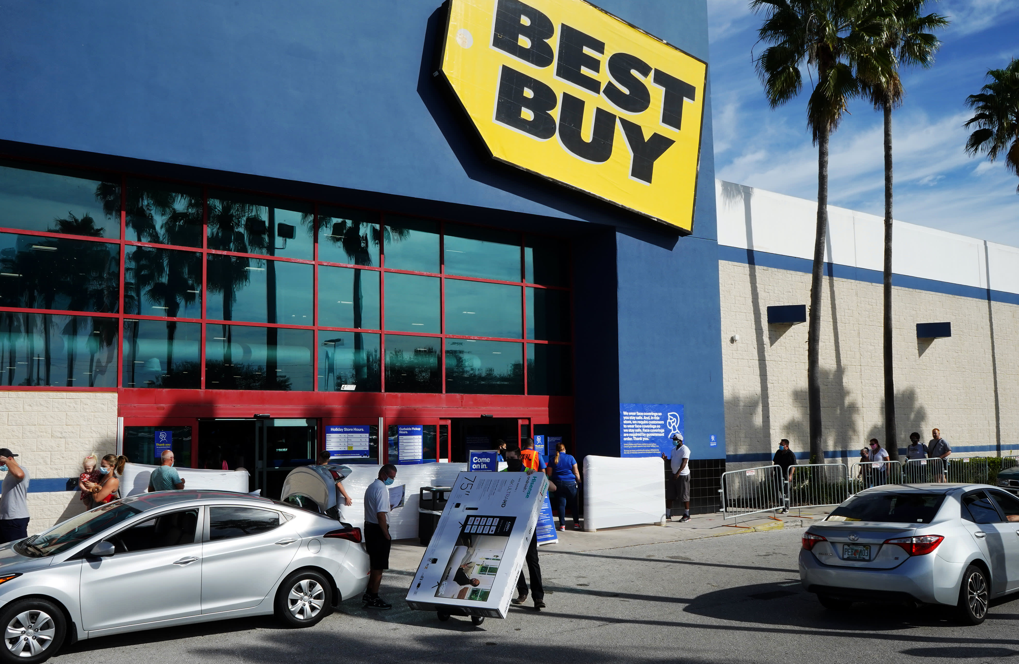 The largest stock price changes during the day: Best Buy, Kroger, Burlington and others.