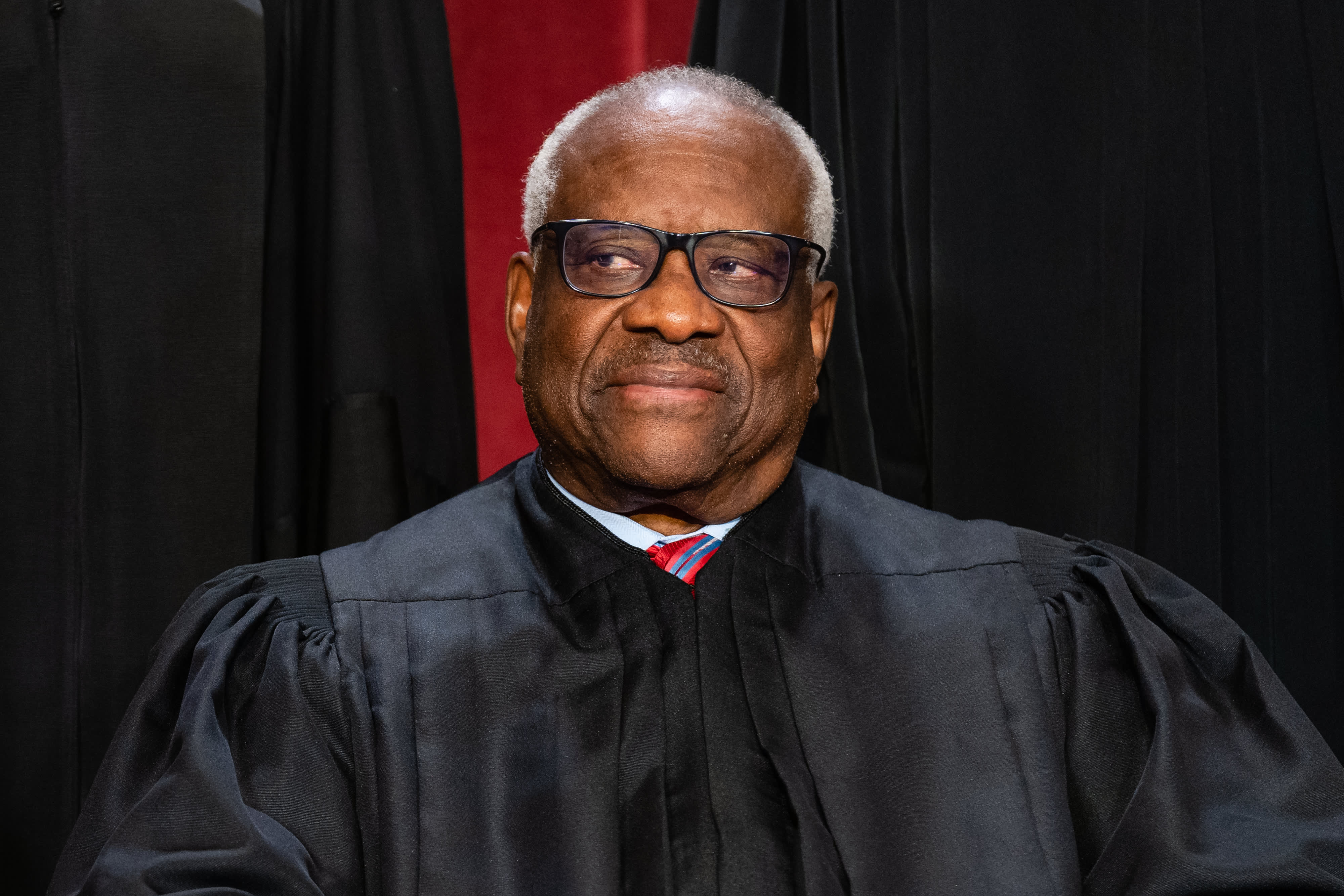 A special counsel investigation into Supreme Court Justice Clarence Thomas is being sought by senators.