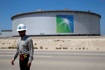 Despite a 15% decline in third-quarter profit, Saudi Aramco continues to pay out dividends.