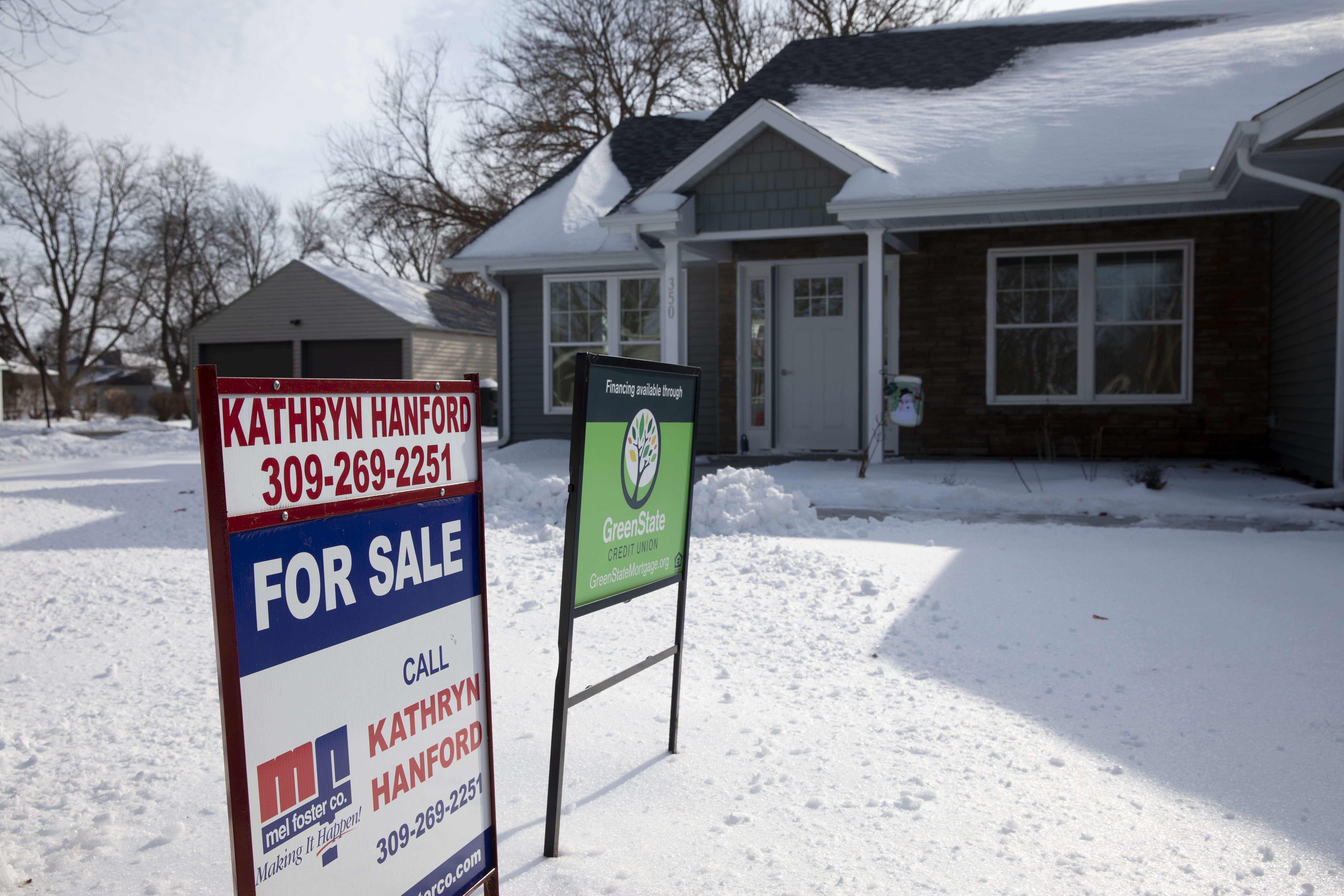 High home prices persist during severe winter weather, according to Redfin.