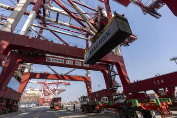 In September, China's exports and imports experienced unexpectedly slow growth.