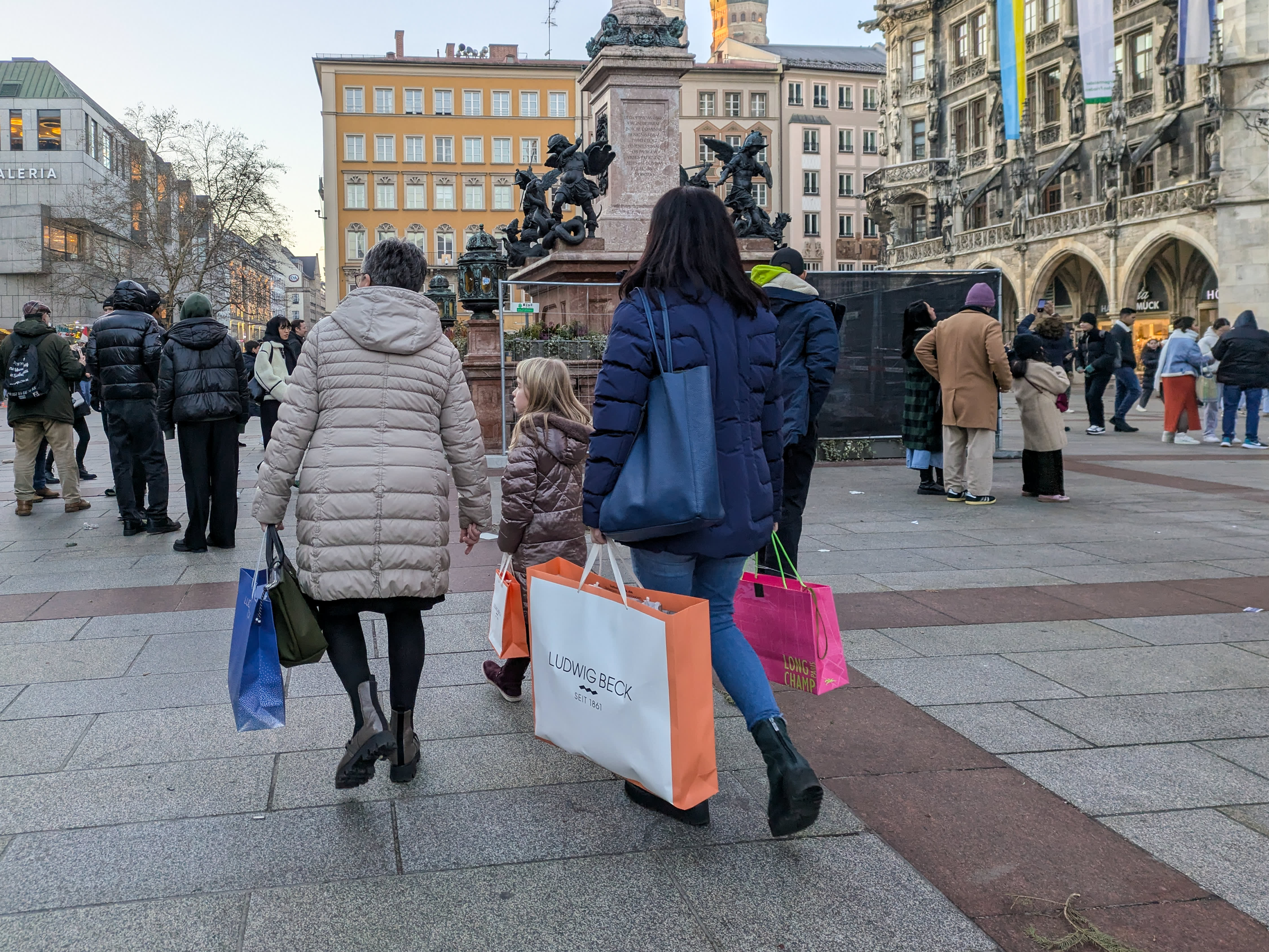 Inflation in Germany surpassed expectations and reached 2.9% in December.