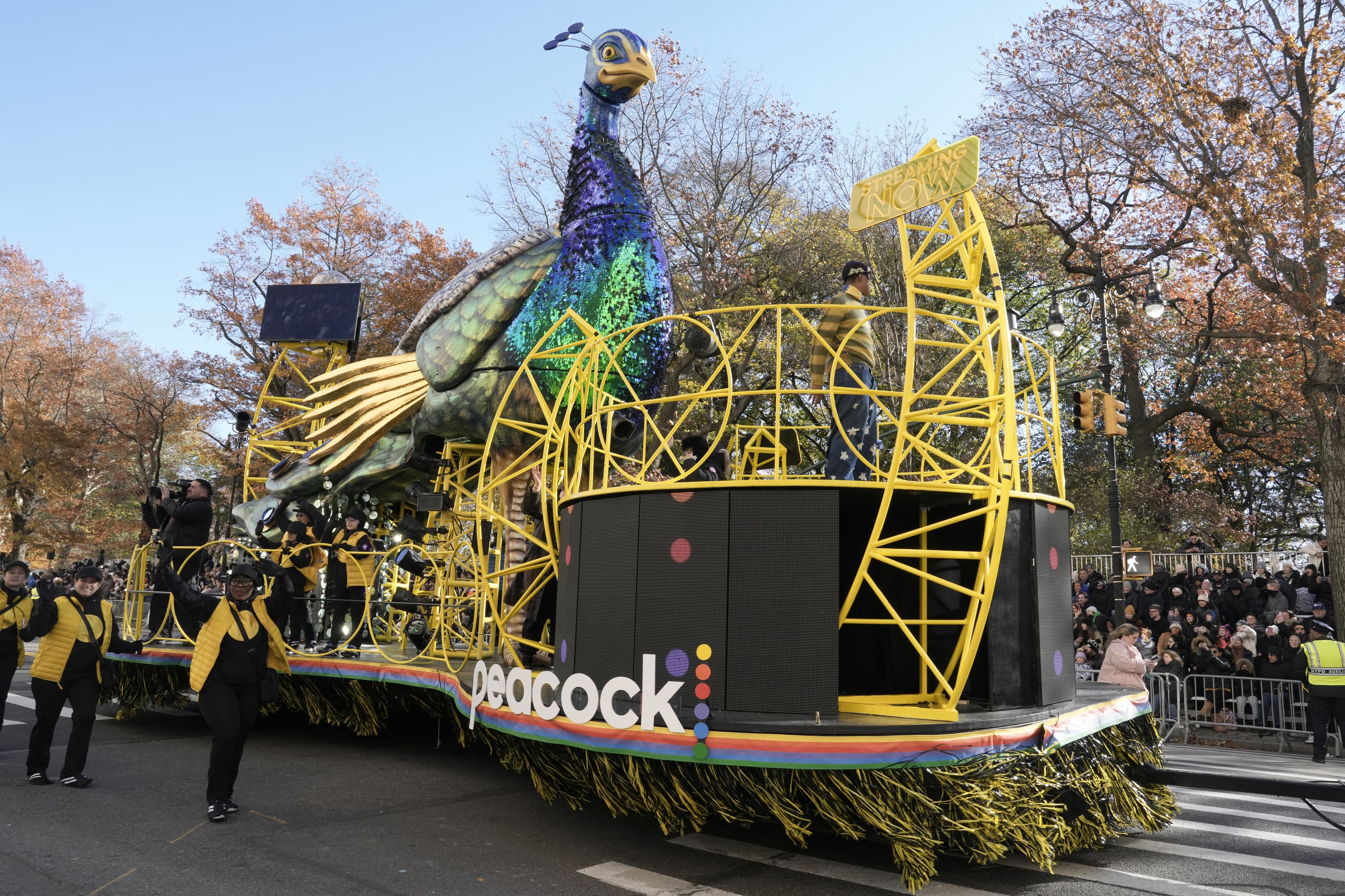 Despite the challenge of cord-cutting, Thanksgiving TV broadcasts attracted record-breaking viewership.