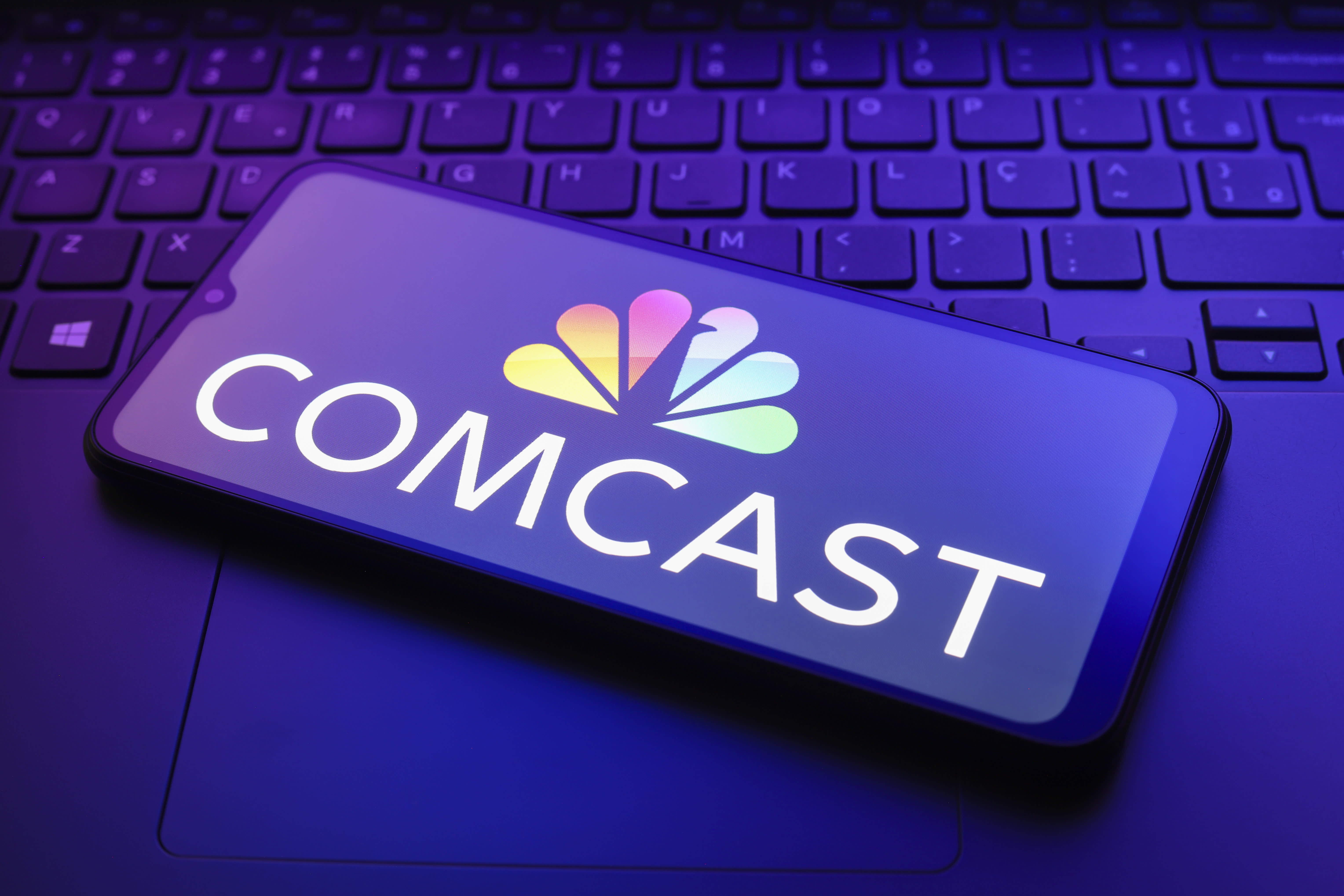 Comcast is set to launch Universal Ads in an attempt to attract smaller advertisers away from tech giants.