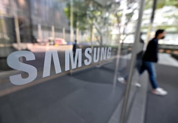 On January 17, Samsung will unveil new phones that are powered by AI.