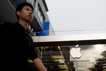 Production at Apple supplier Foxconn in Shenzhen is temporarily halted due to a Covid-19 outbreak.