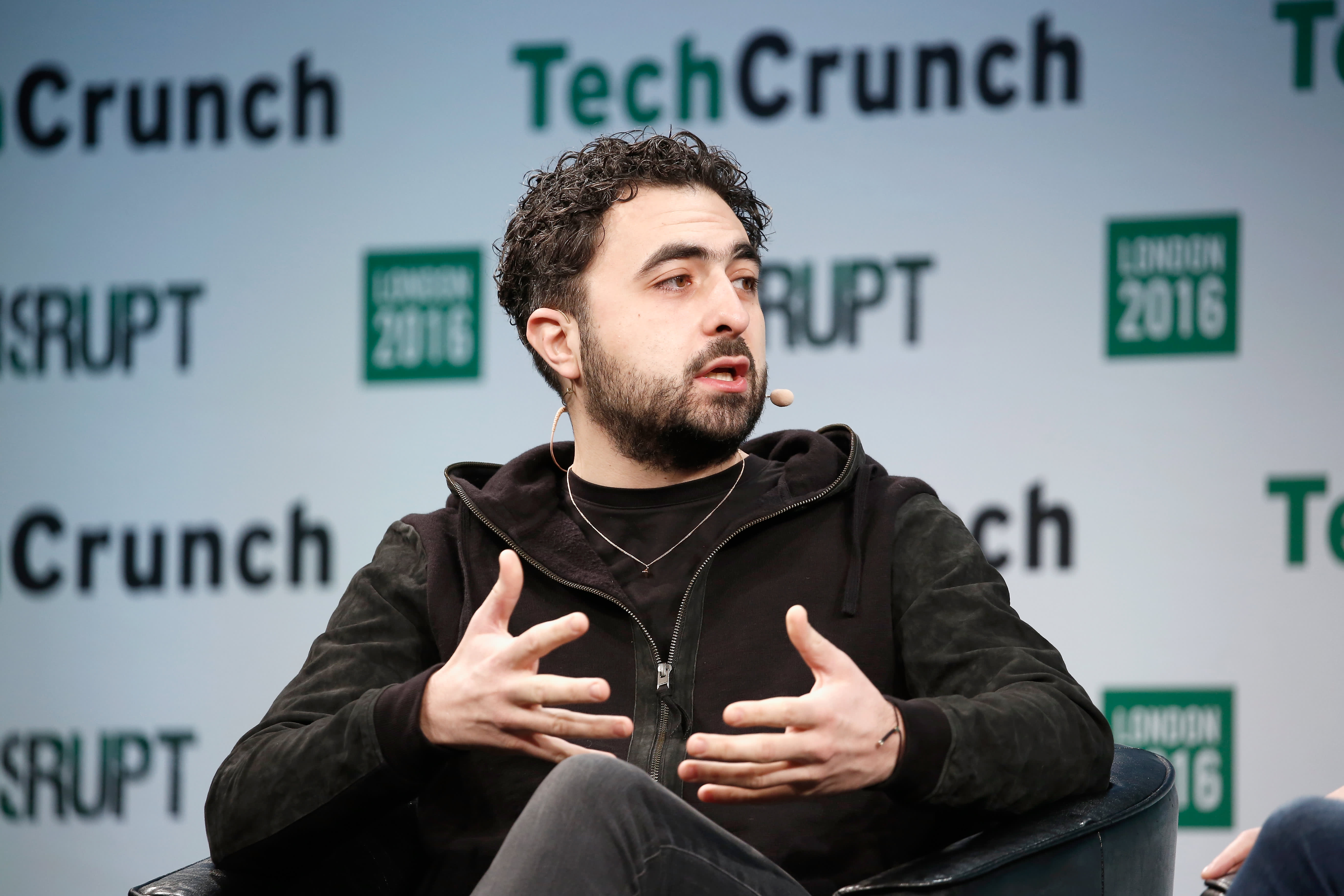 Greylock VC firm plans to expand into Europe with assistance from DeepMind co-founder.