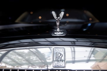 Rolls-Royce unveils a VIP showroom in NYC for its elite customers. Explore the interior.