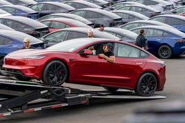 Tesla's stock price declines following the company's failure to meet delivery expectations.