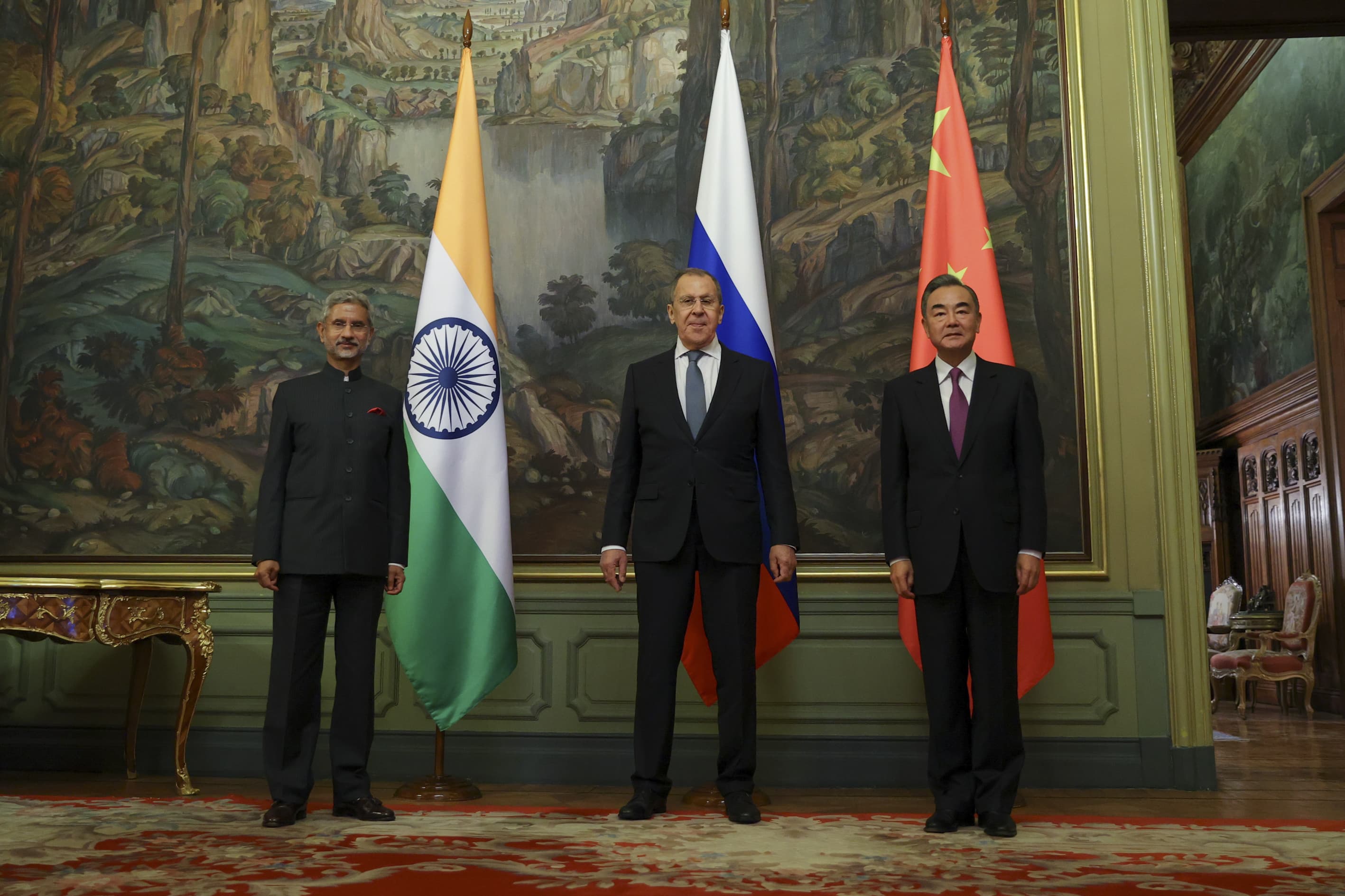Russia's cheap oil is attracting India, and China may follow suit.