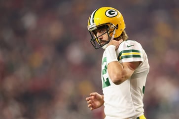 Green Bay Packers confirm Aaron Rodgers' return.