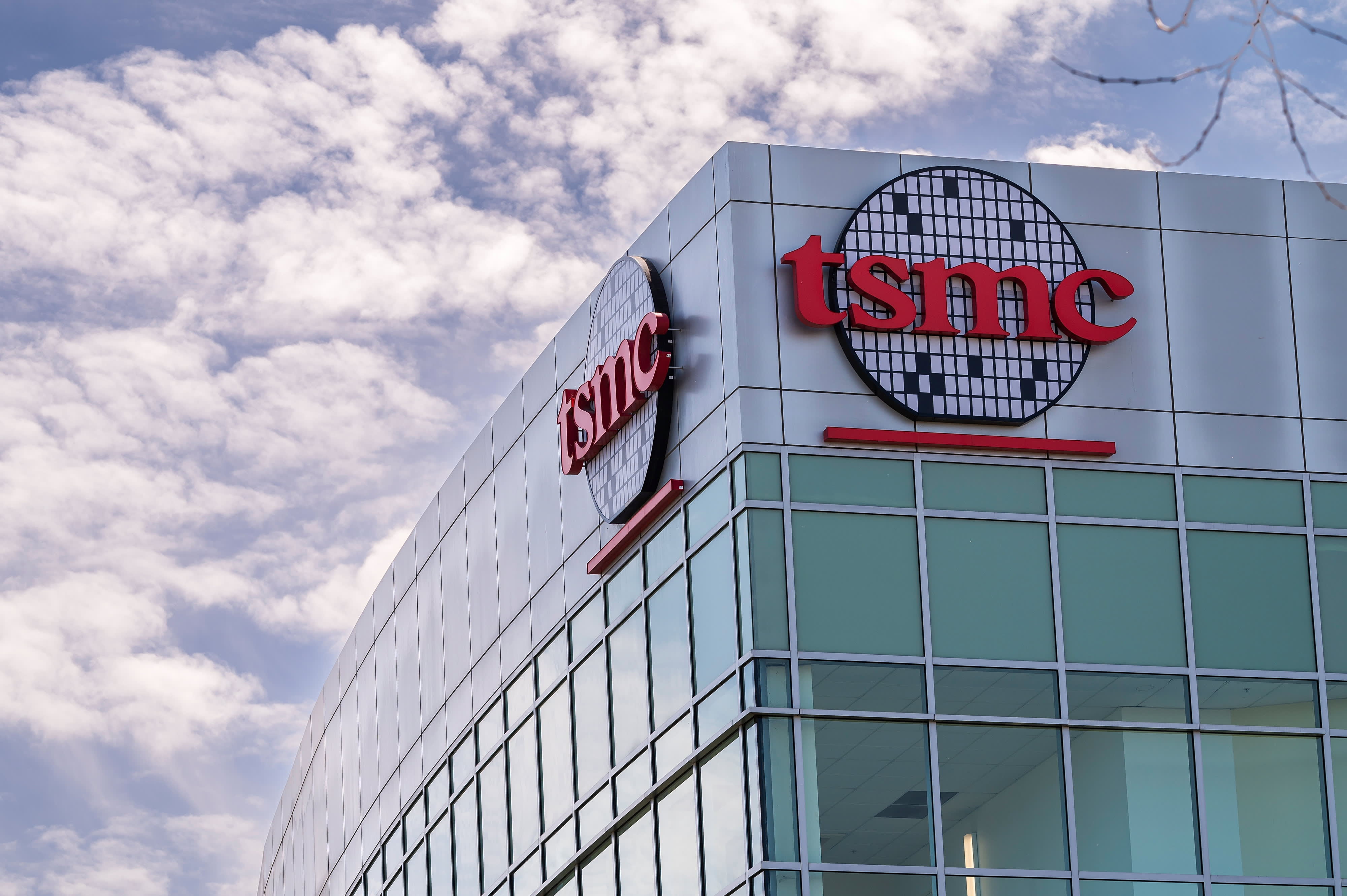 TSMC's second-quarter earnings surpass predictions due to the ongoing growth of AI chips.