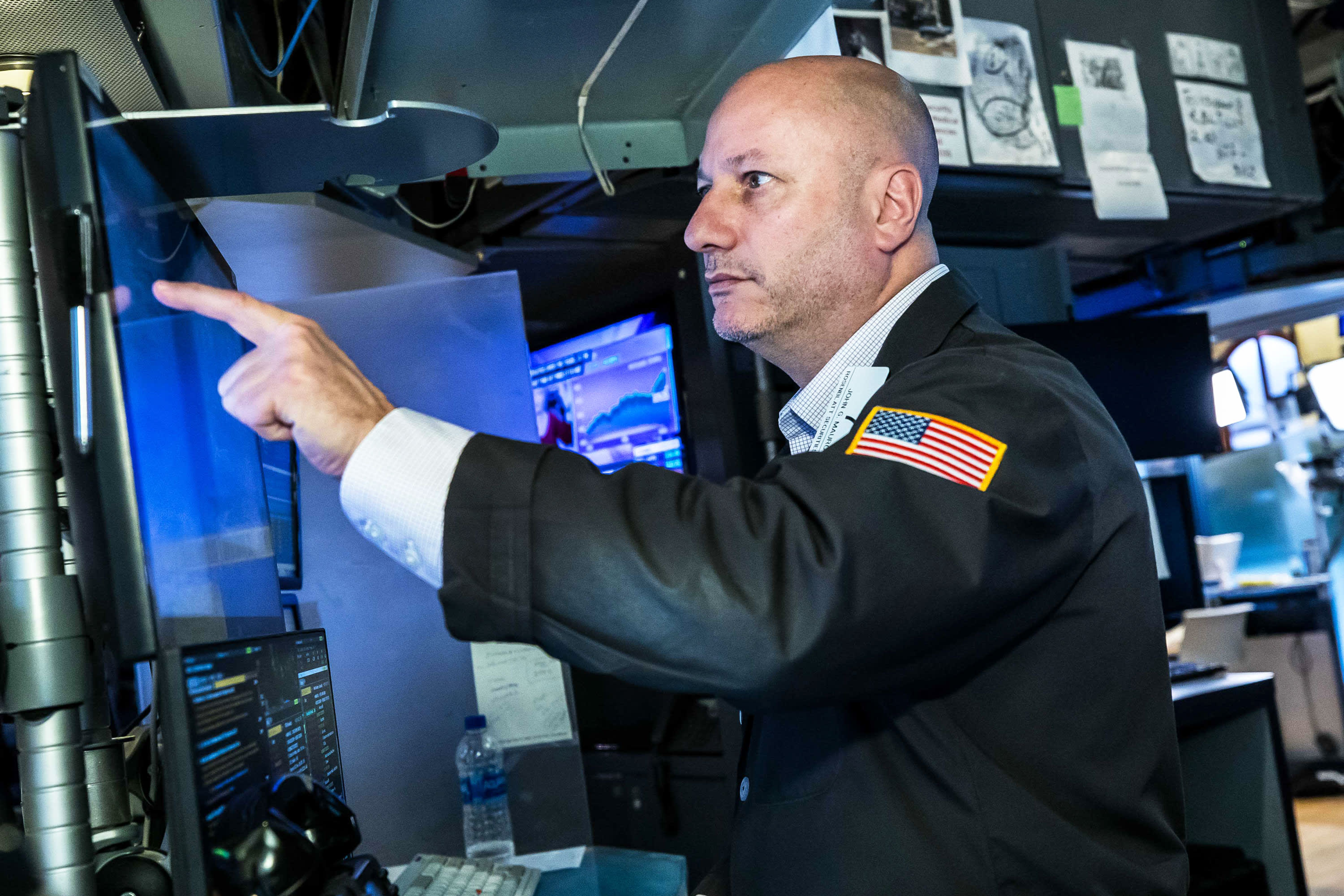 The S&P 500's worst day in nearly 17 months has resulted in flat futures.