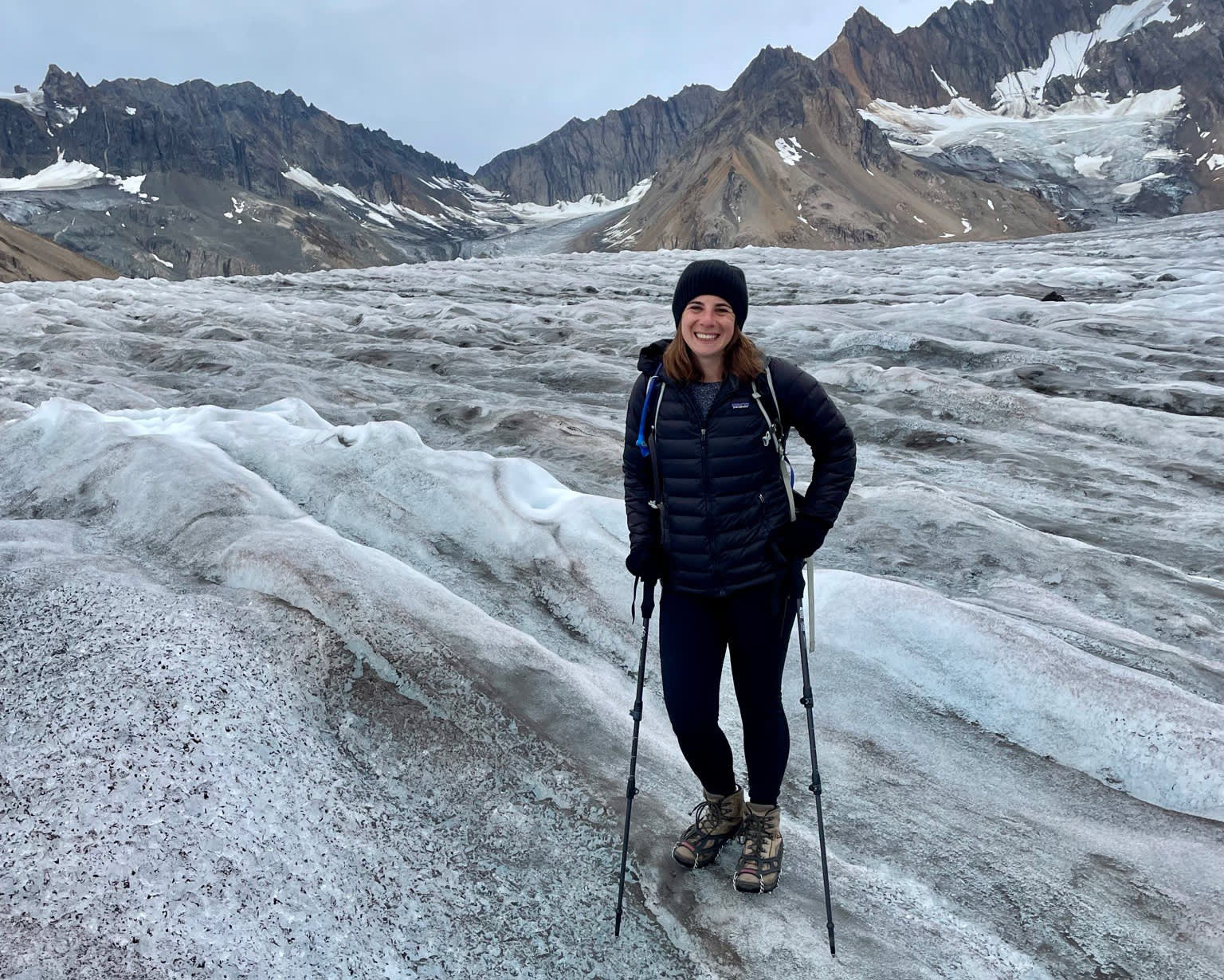 This company offers flexible work hours to accommodate employees' personal schedules.