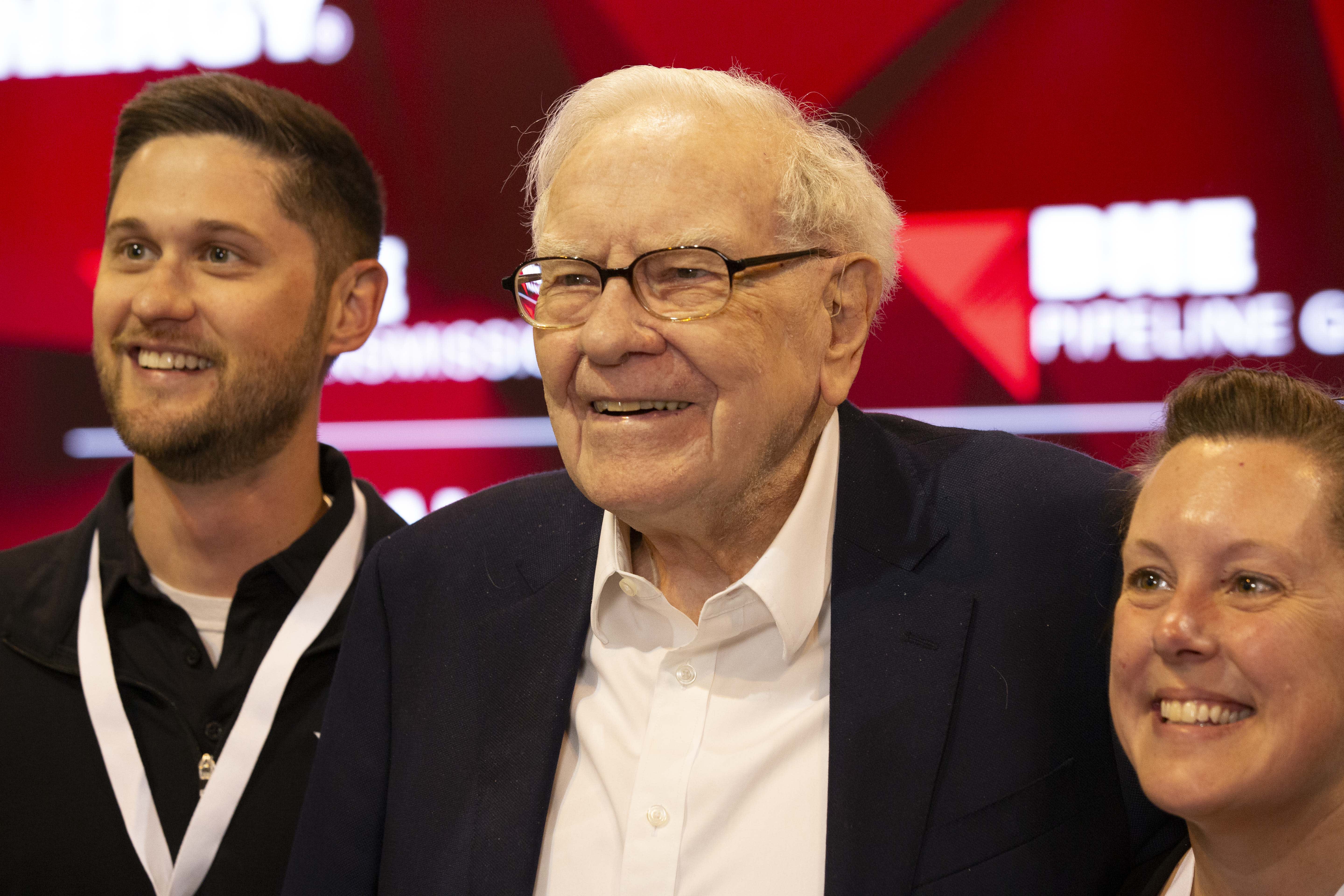 Berkshire Hathaway Increases Its SiriusXM Stake to 32% Following Liberty Deal