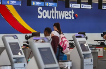 Southwest Airlines board member Elliott requests a special meeting in December and reduces the slate to 8 members.