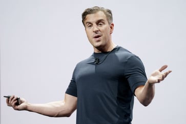 Micromanagers are often mistaken for great leaders, says Airbnb CEO.